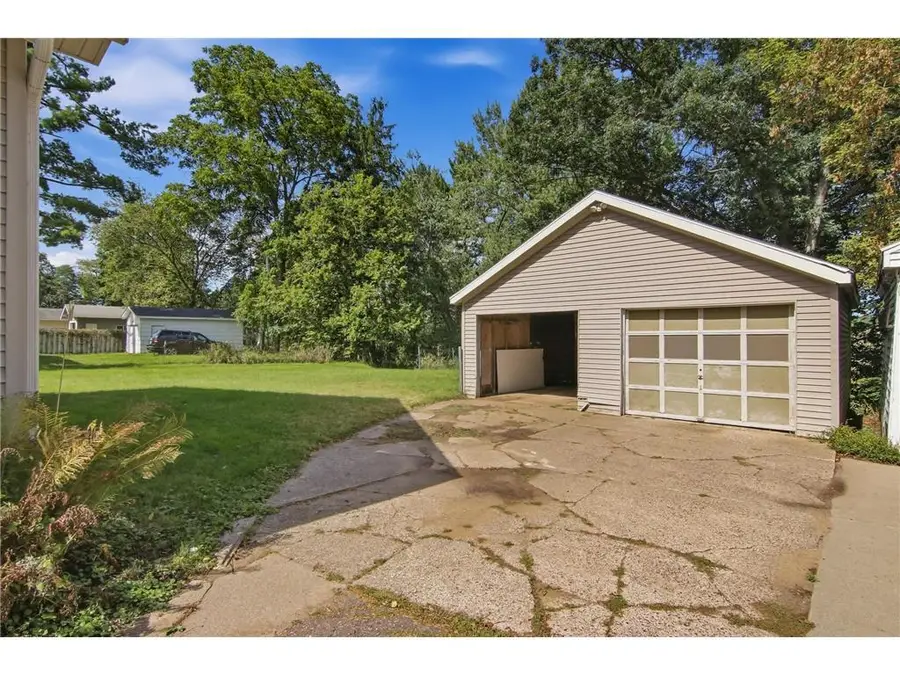 515 12th Avenue, Menomonie, WI 54751 - #3