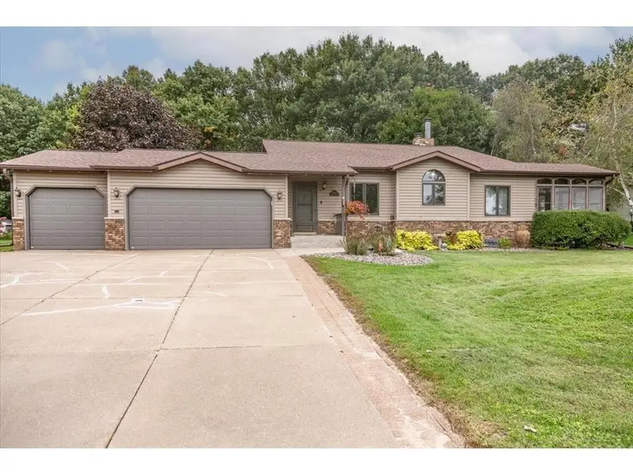 2925 Plum Tree Circle, Menomonie, WI 54751 - #2