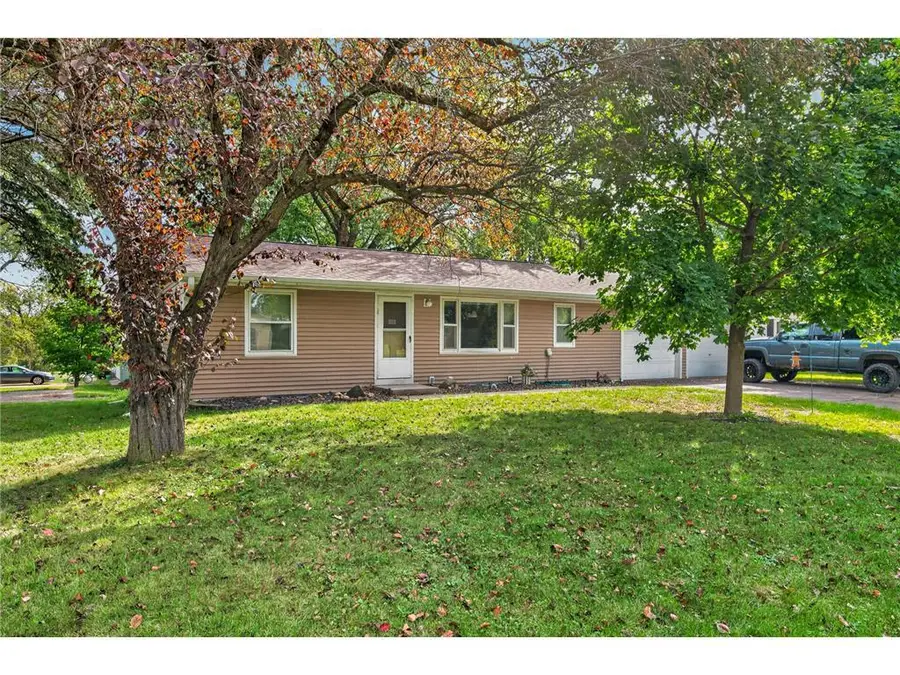 406 N Division Street, Roberts, WI 54023 - #2