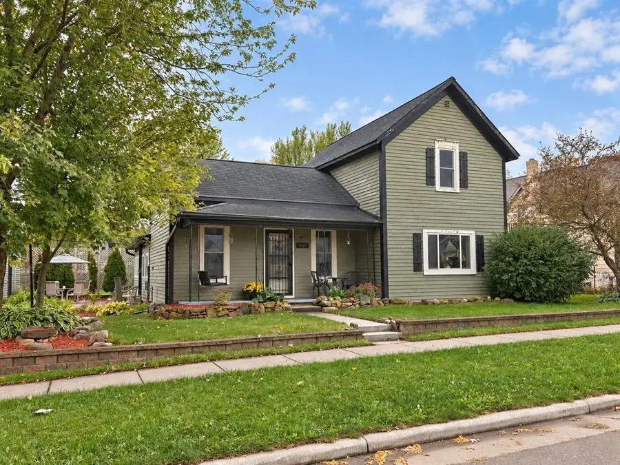 144 E Mckinley Avenue, Fall Creek, WI 54742 - #2