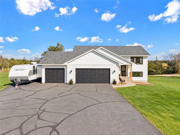 987 Labarge Road, Hudson, WI 54016