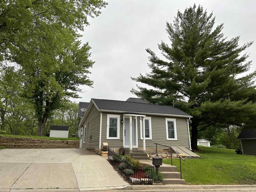 107 Clowney Street, Mineral Point, WI 53565 ERA