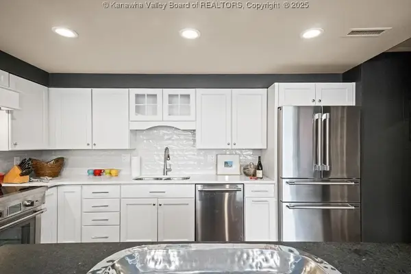 1578 Kanawha Boulevard #7C, Charleston, WV 25311