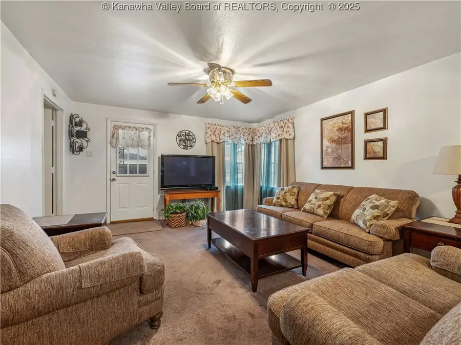 118 Maroney Lane, Belle, WV 25015 - Image #3