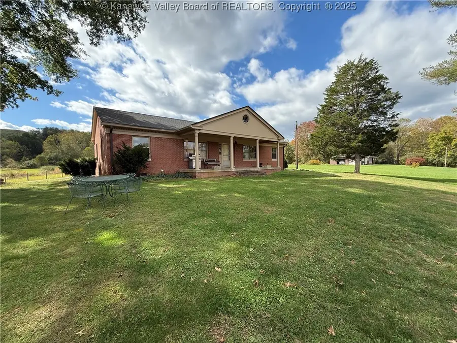 17116 Kanawha Valley Road, Southside, WV 25187 - Image #2