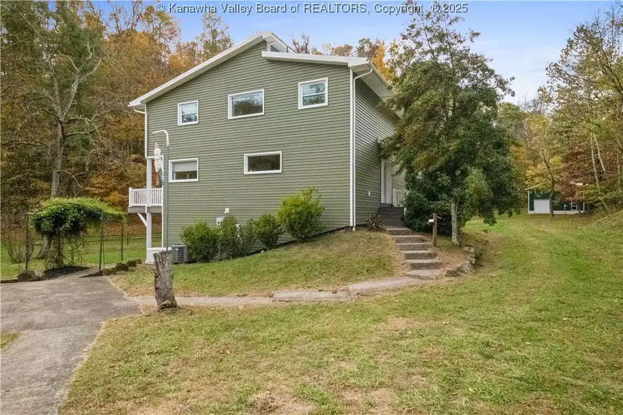 2105 Lee Creek Road, Culloden, WV 25510 - Image #2