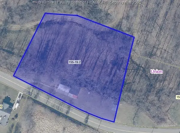 121B Grandview Ridge Road, Red House, WV 25168