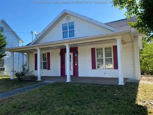 107 High Street, Buffalo, WV 25033