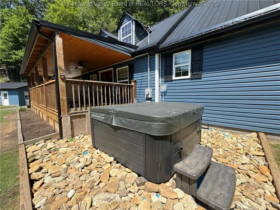 44 Maysel Laurel Ridge Road, Maysel, WV 25133 - Image #2