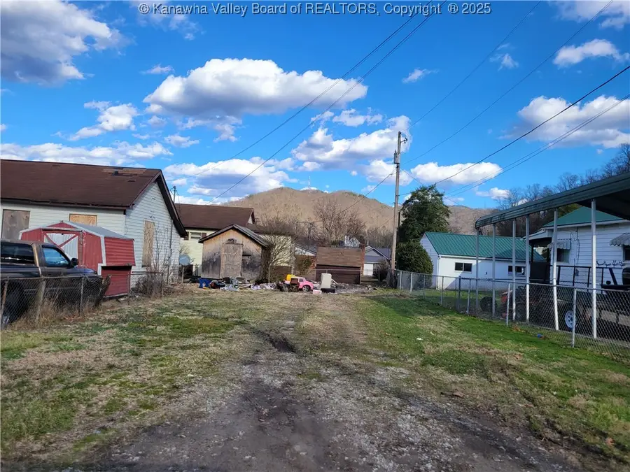 2506 Second Avenue, East Bank, WV 25067 - Image #3