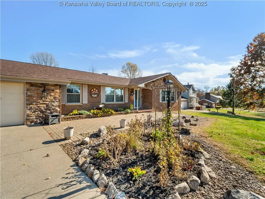 127 Litton Heights, Scott Depot, WV 25560 - Image #2