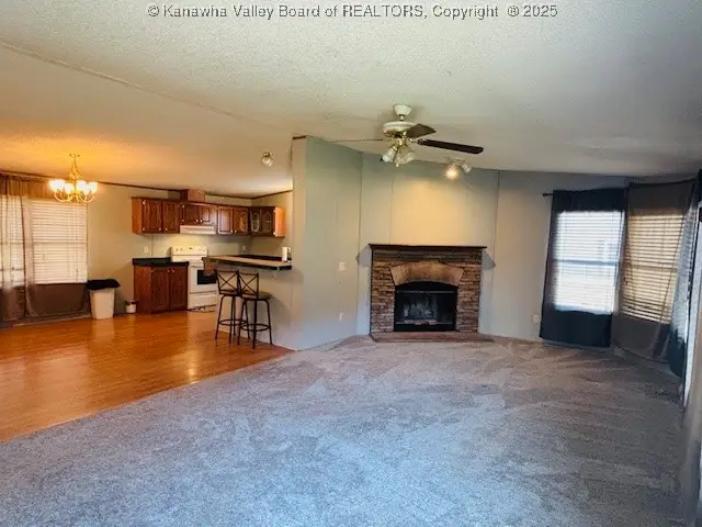 250 Frazier Lane, Buffalo, WV 25033 - Image #3