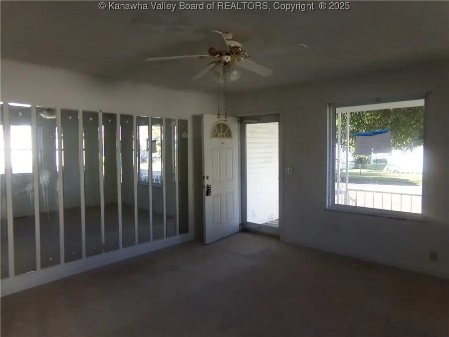 2226 Harrison Avenue, Saint Albans, WV 25177 - Image #3