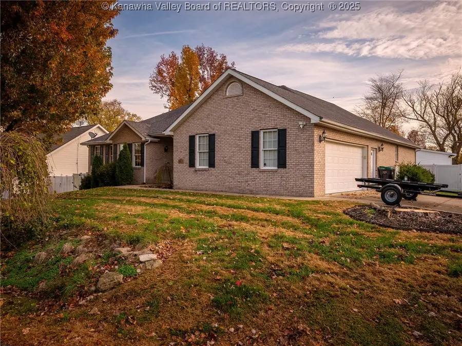 243 Maple Road, Hurricane, WV 25526 - Image #3