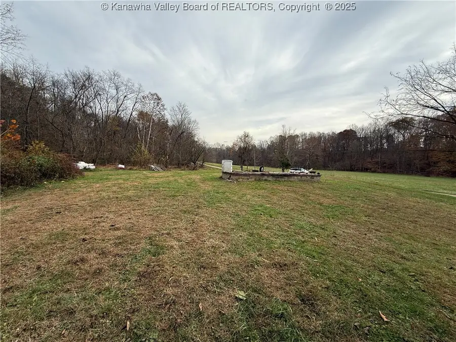 85 Nott Drive, Point Pleasant, WV 25550 - Image #2