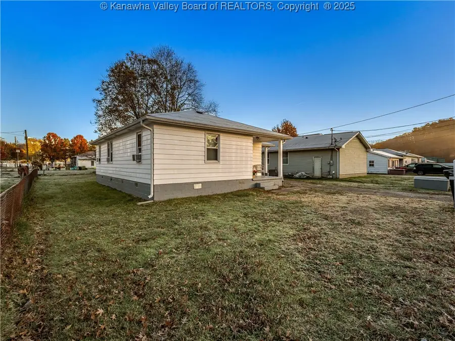 246 Lynn Oak Drive, Lavalette, WV 25535 - Image #3