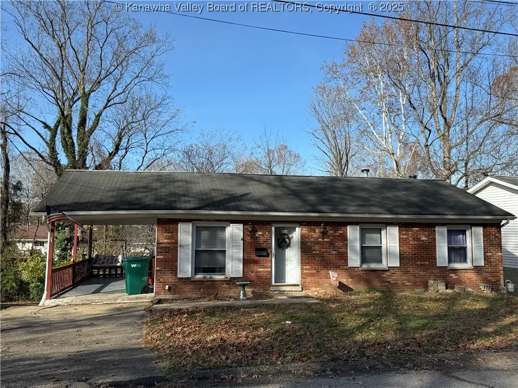 414 Sun Valley Drive, Saint Albans, WV 25177 - Image #1