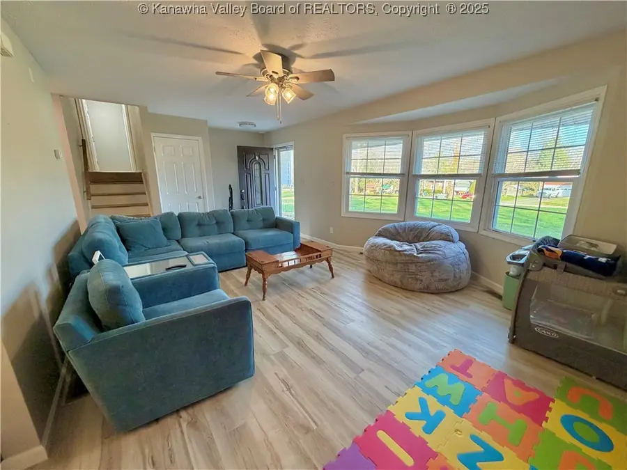 749 Grandview Avenue, Point Pleasant, WV 25550 - Image #3