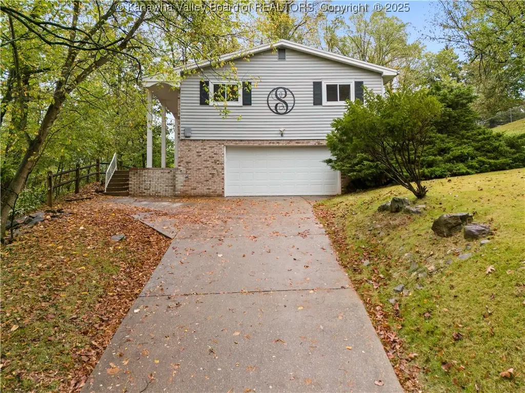 6 Poplar Drive, Vienna, WV 26105 - Image #1