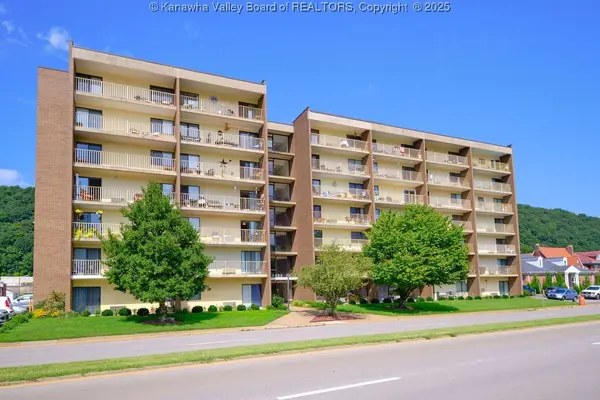 2106 Kanawha Boulevard #503, Charleston, WV 25311
