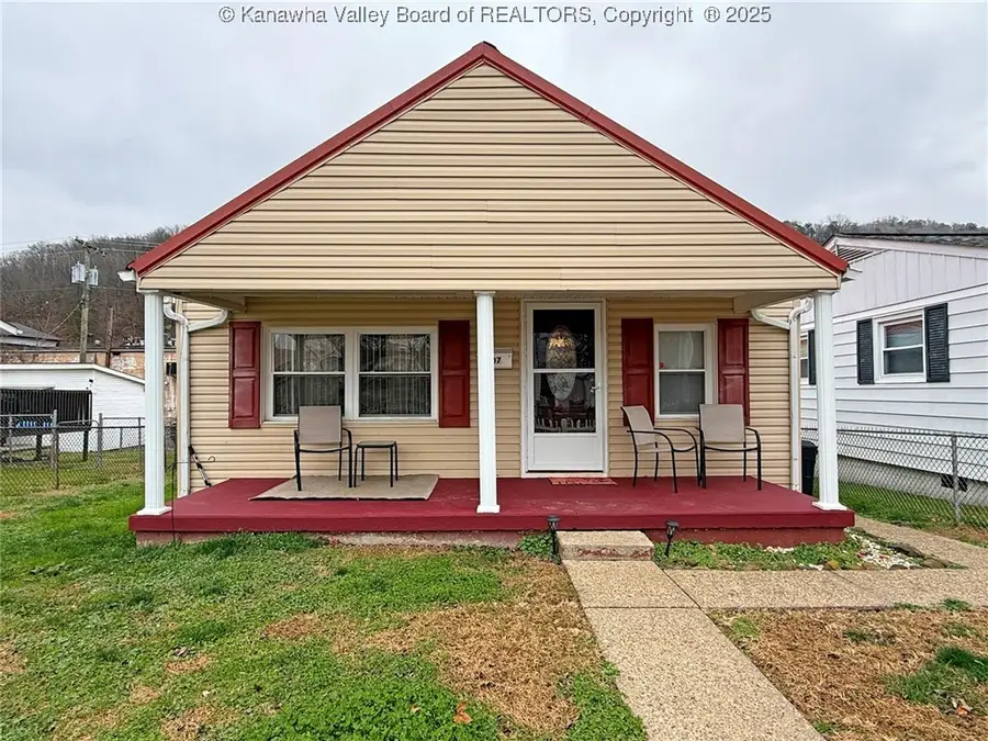 407 Dupont Avenue, Nitro, WV 25143 - Image #2