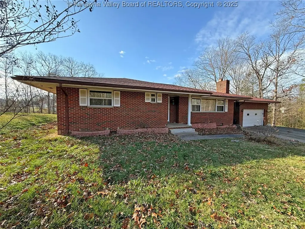 208 Woodland Drive, Nitro, WV 25143 - Image #1