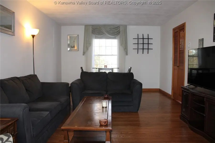 1404 Village Drive, South Charleston, WV 25309 - Image #3