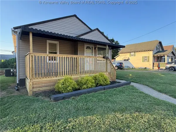 4328 Hughes Street, Huntington, WV 25704