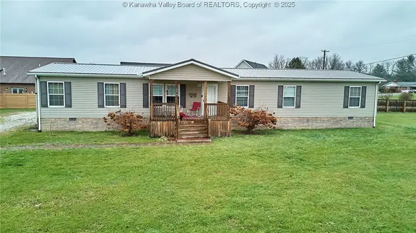 374 Sunnybrook Drive, Hurricane, WV 25526