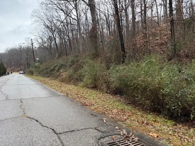 000 Autumn Drive, Dunbar, WV 25064 - Image #2