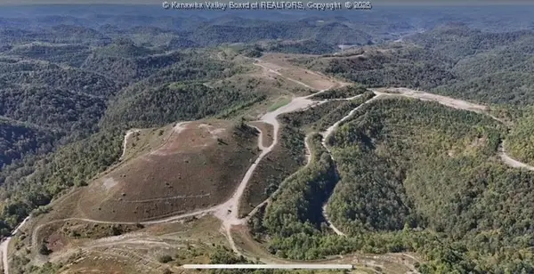 245 Pritchard Mine Access Road, Hernshaw, WV 25107