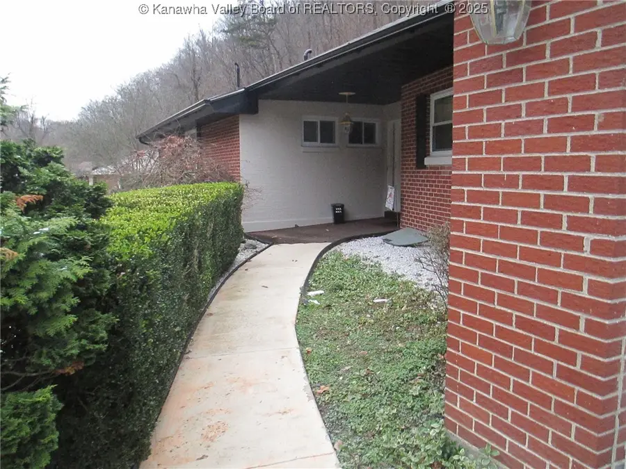 822 Chappell Road, Charleston, WV 25304 - Image #3