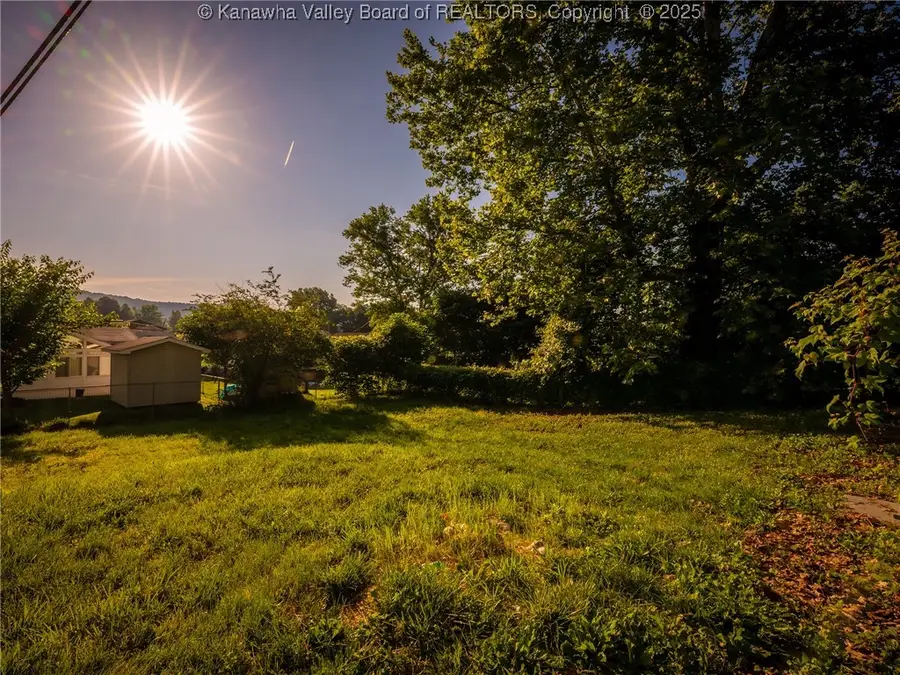 204 Winfield Road, Saint Albans, WV 25177 - Image #2