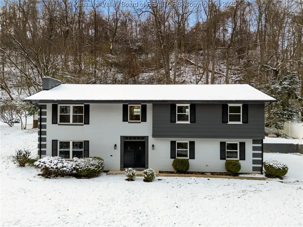 5 Cavalier Drive, Huntington, WV 25701 - Image #1