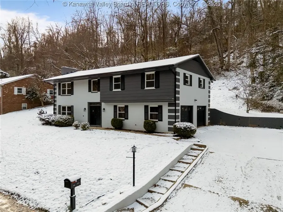 5 Cavalier Drive, Huntington, WV 25701 - Image #2