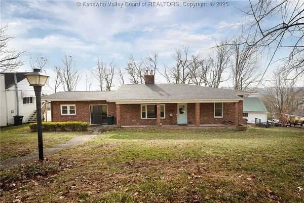 104 Costello Street, Charleston, WV 25302