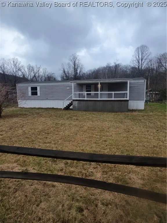 26 Preston Lane, Alum Creek, WV 25003 - Image #1