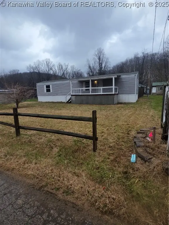 26 Preston Lane, Alum Creek, WV 25003 - Image #2