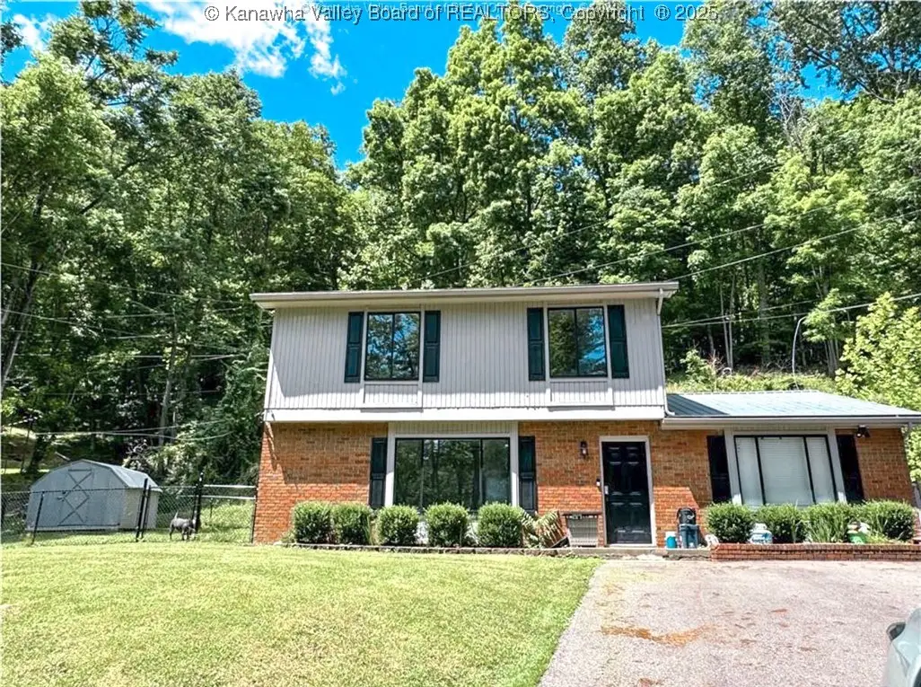 279 Regency Heights, Chapmanville, WV 25508 - Image #1