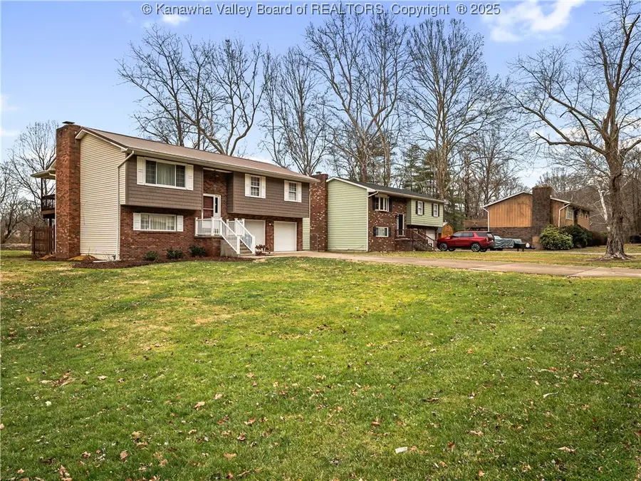 54 Dogwood Road, Saint Albans, WV 25177 - Image #2