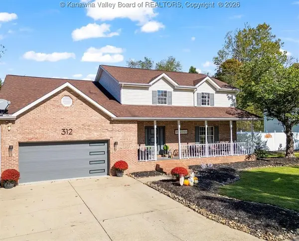 312 Lower Overlook Drive, Hurricane, WV 25526