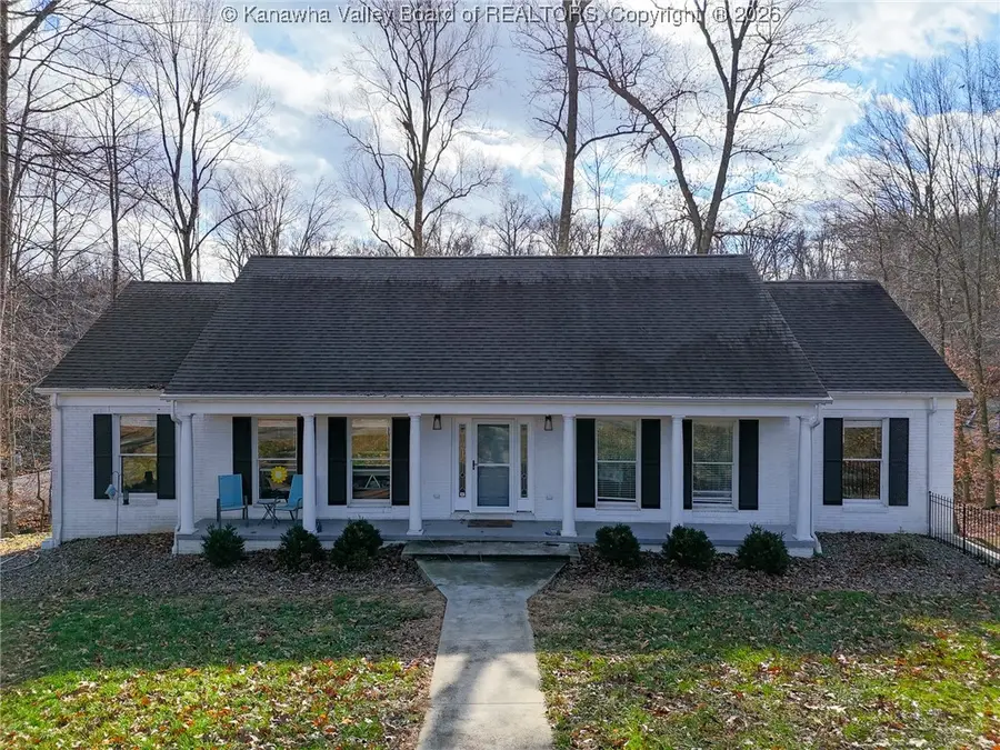 220 Wood Lomond Way, Huntington, WV 25705 - Image #2