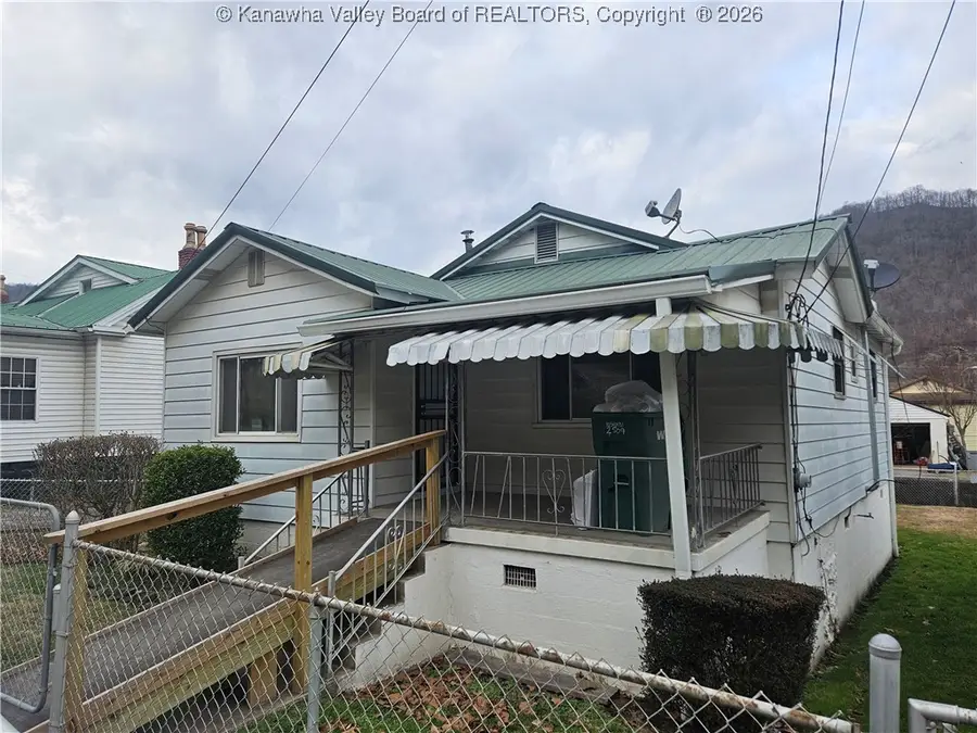 2509 Third Avenue, East Bank, WV 25067 - #2