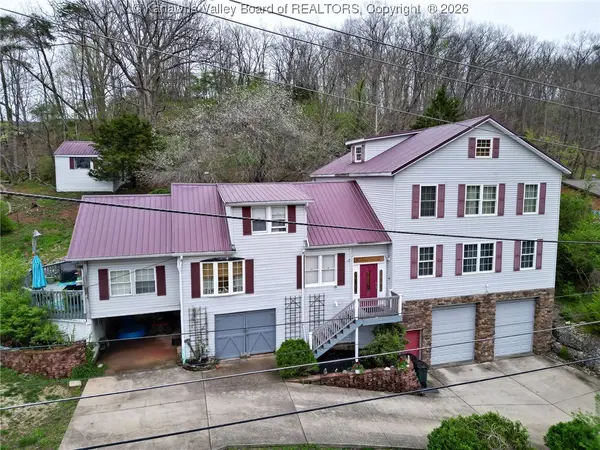 1520 Hash Ridge Road, Barboursville, WV 25504