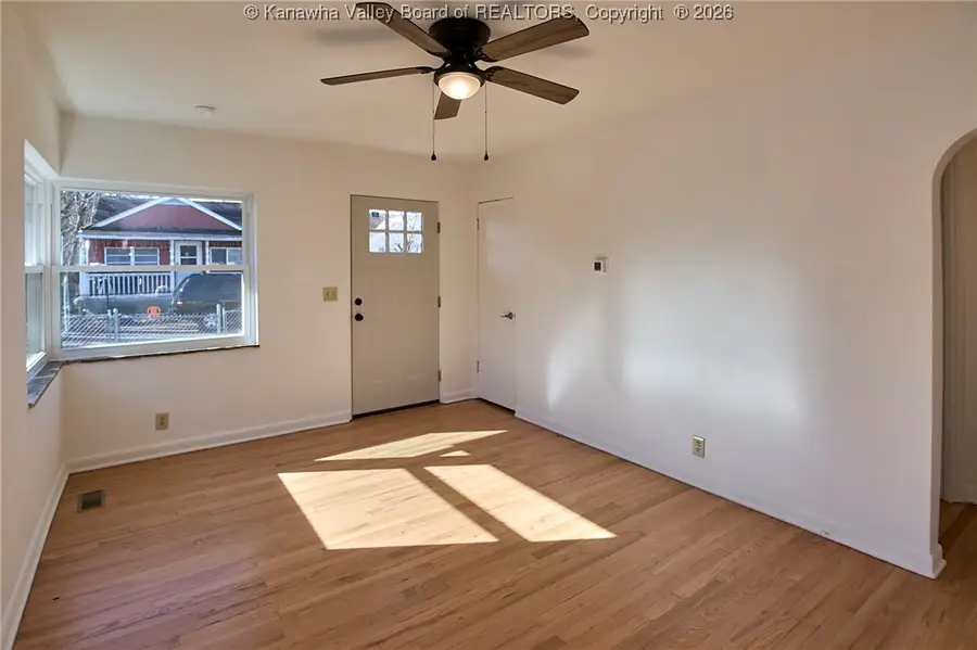 11 Swans Court, Saint Albans, WV 25177 - #2