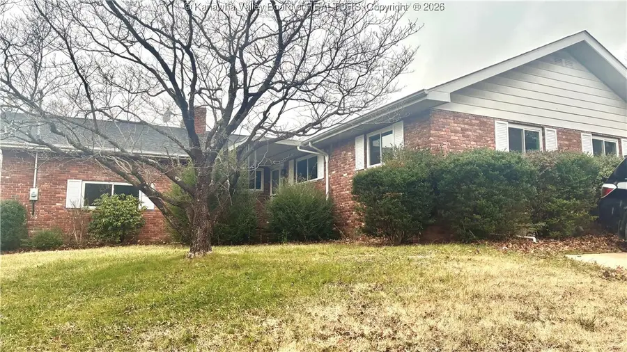 5201 Hammons Drive, Cross Lanes, WV 25313 - Image #2