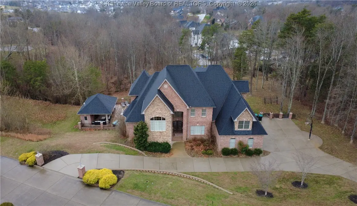 8004 Southridge Way, Hurricane, WV 25526 - Image #1