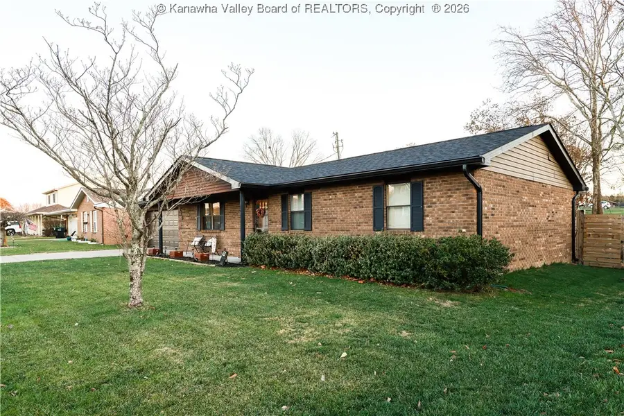 225 Sunset Drive, Hurricane, WV 25526 - Image #3