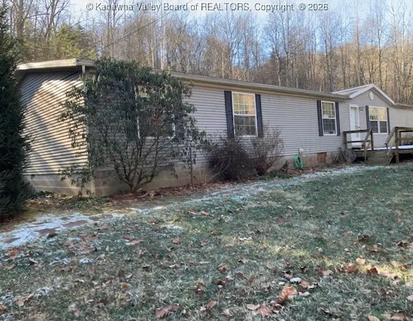 27832 Ripley Road, Mount Alto, WV 25264
