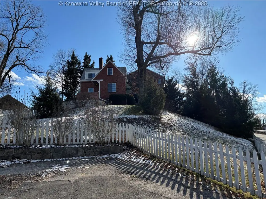6 Observatory Road, Charleston, WV 25314 - Image #1